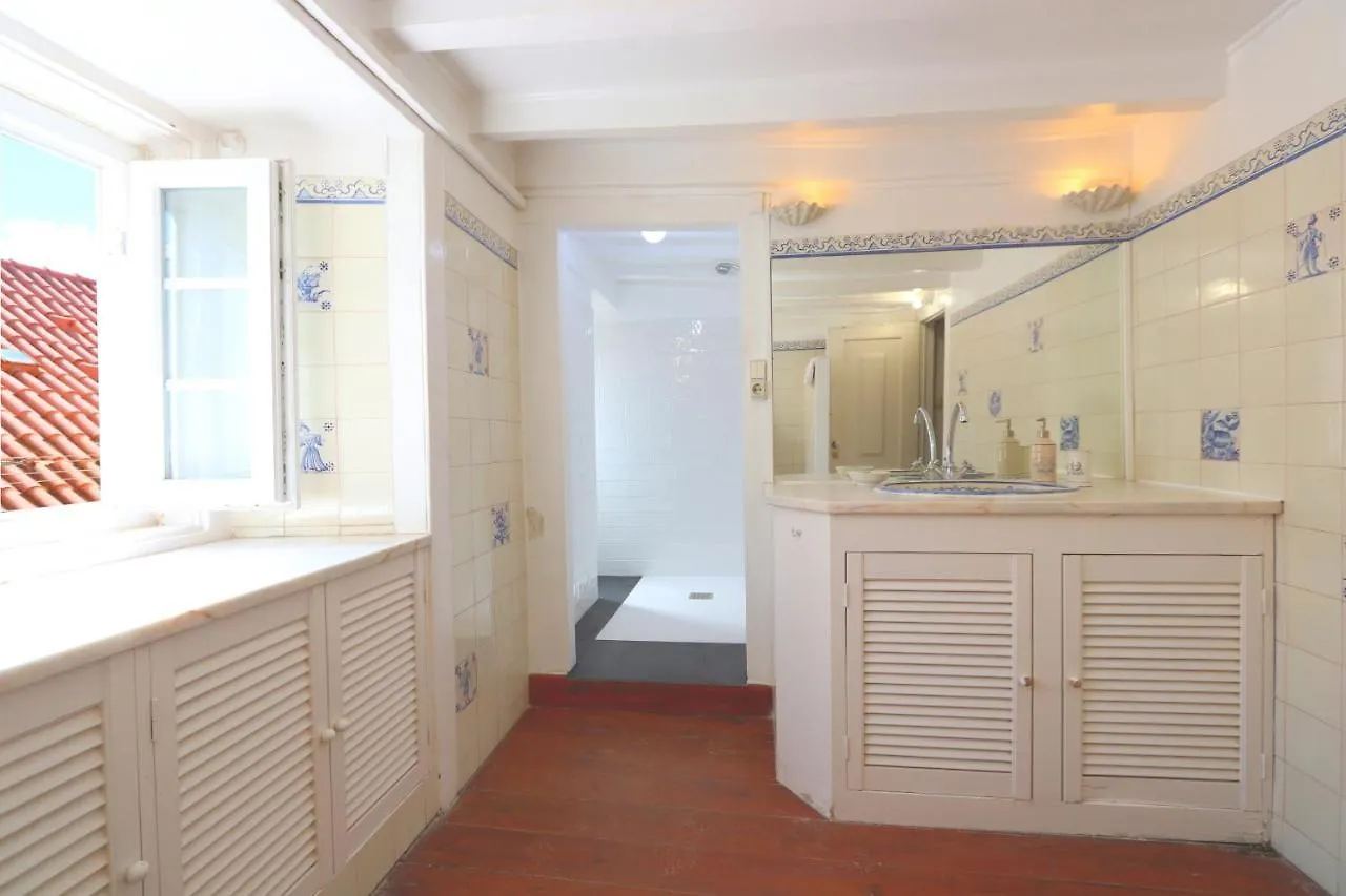 The Downtown Terrace - Fabulous Views, Sun Deck, Penthouse, 5Th-Floor No Lift Apartamento Lisboa