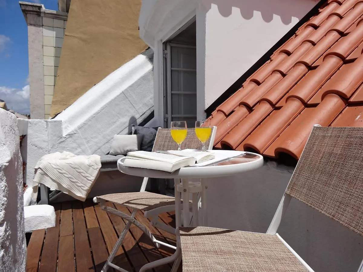 The Downtown Terrace - Fabulous Views, Sun Deck, Penthouse, 5Th-Floor No Lift Apartamento Lisboa